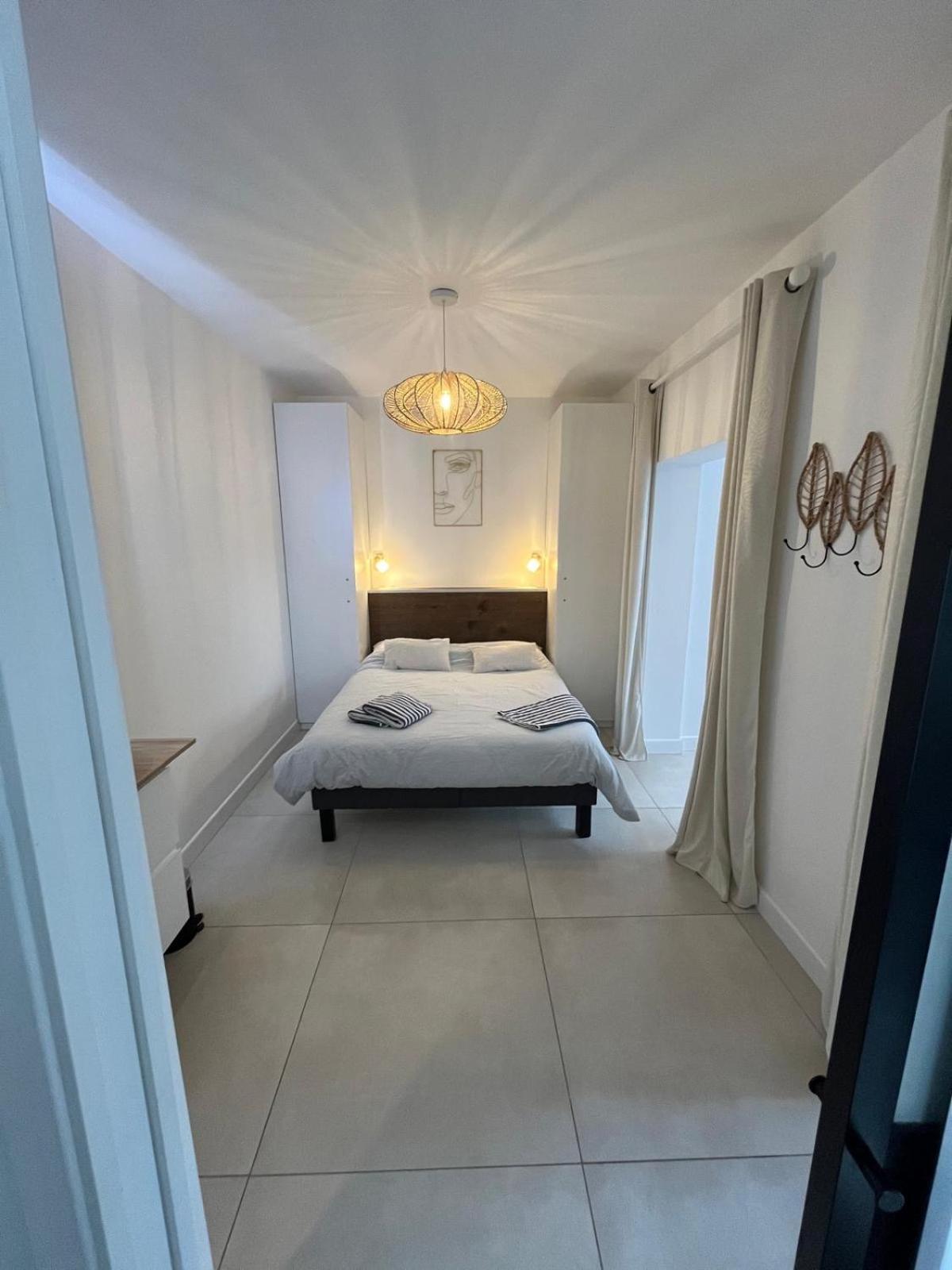 Maison Rouge Мийо Экстерьер фото